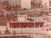 Автобусная остановка в 1-м квартале, 1980-е гг.